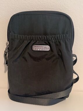 Baggallini Gray Compact Crossbody Organizer